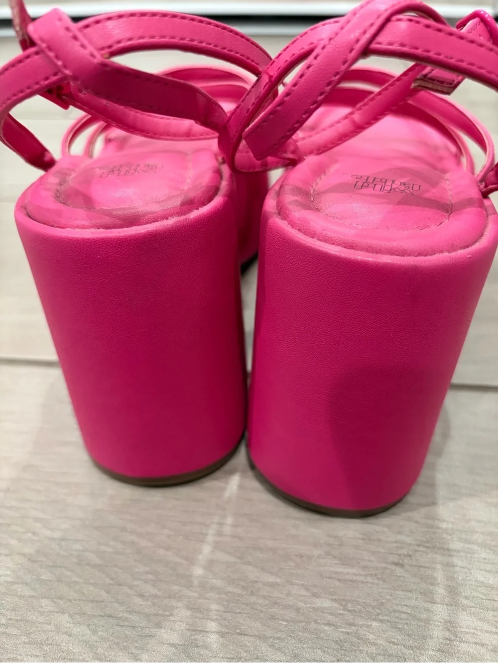 wild fable Neon Pink Strappy Platform Sandals